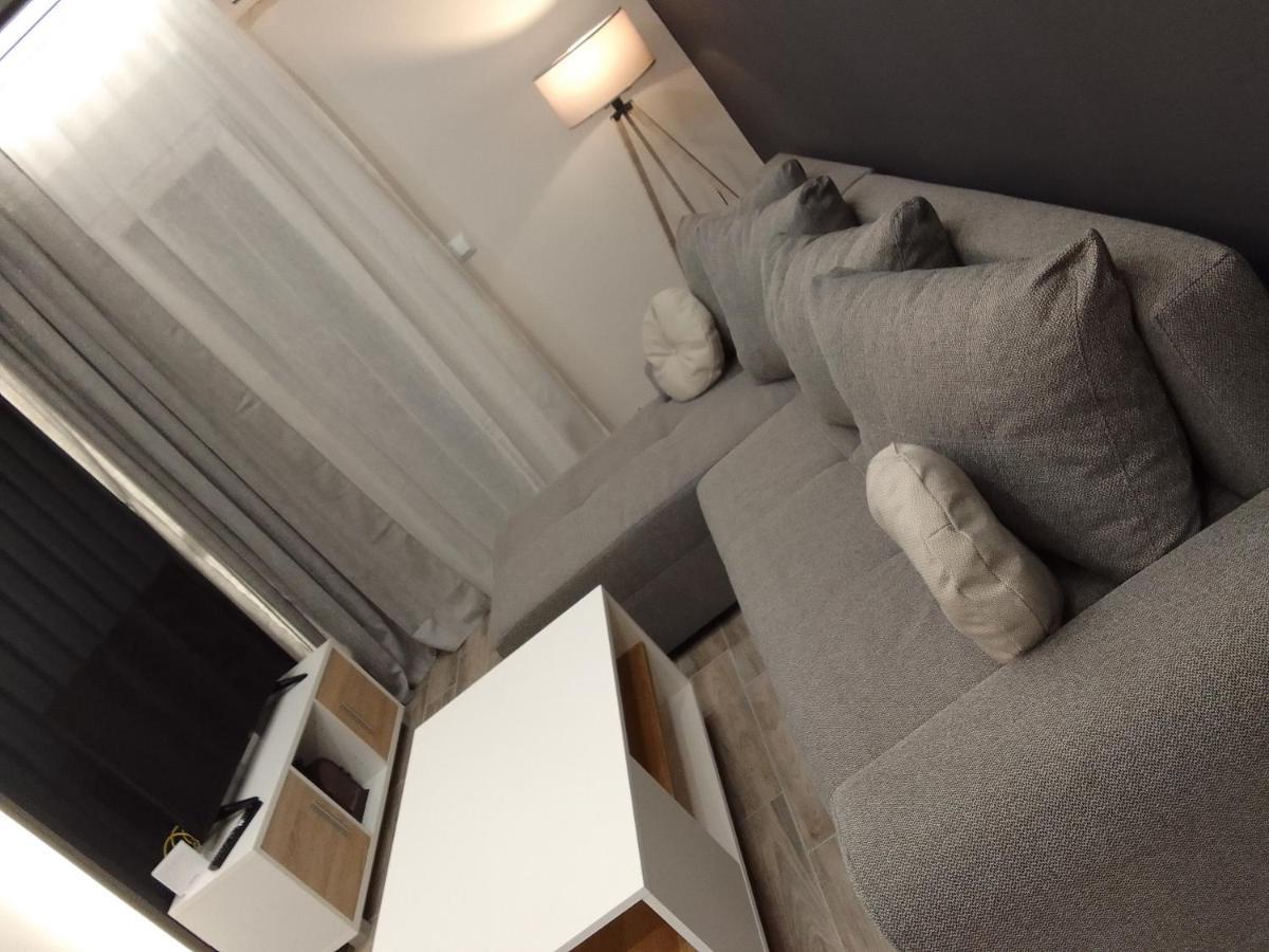 Lusso Apartment - City Center Karaferye Dış mekan fotoğraf